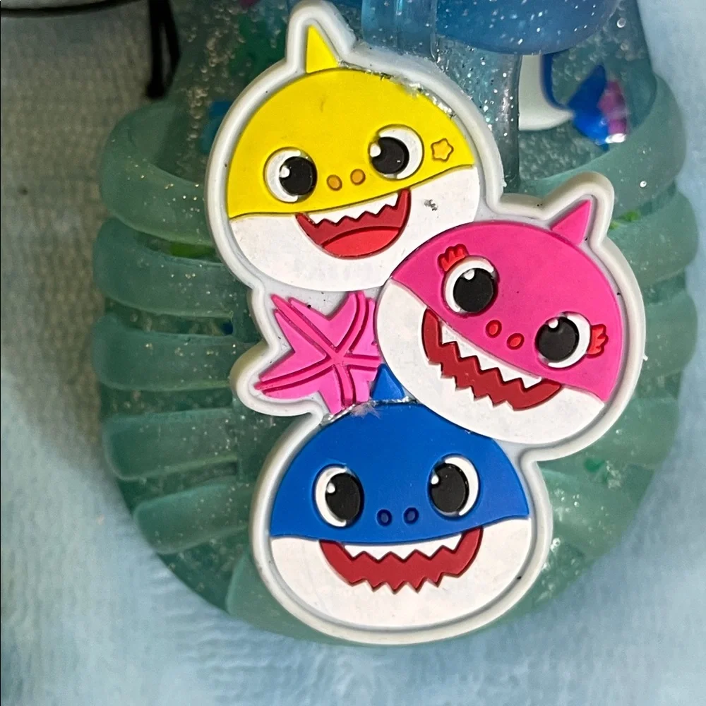 Baby Shark Jelly Sandals – Size 2 Infant (3-6 mo)– NEW WITH TAGS